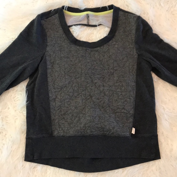 Victoria's Secret Tops - 4/$25{VICTORIA SECRET}VSX SPORT GREY SWEATSHIRT